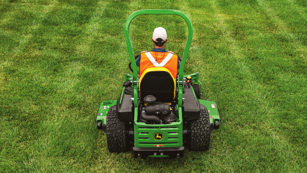 Want to Make Professional Mowing Patterns? Here’s How. Thumbnail image