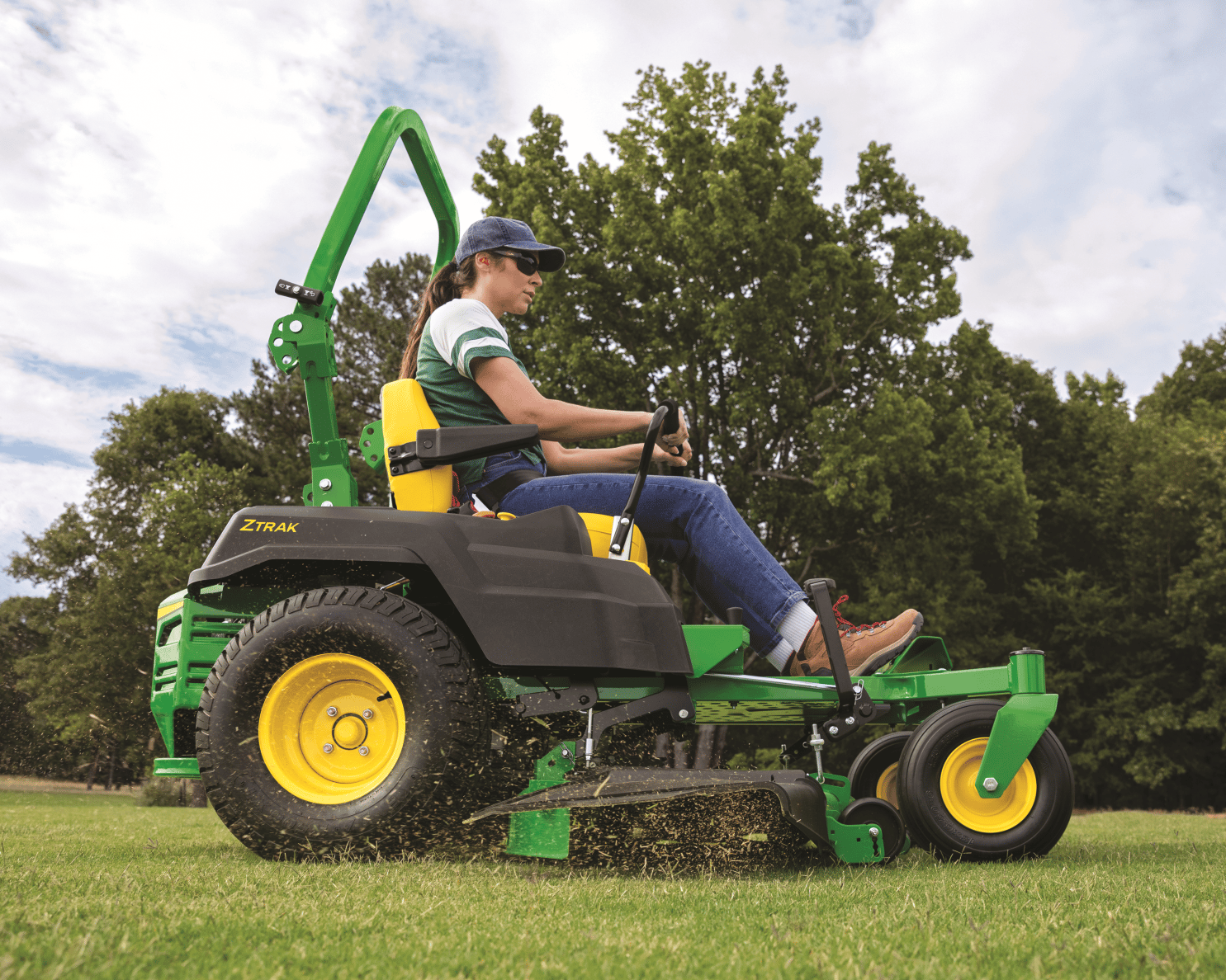 John deere lawn tractor zero turn sale