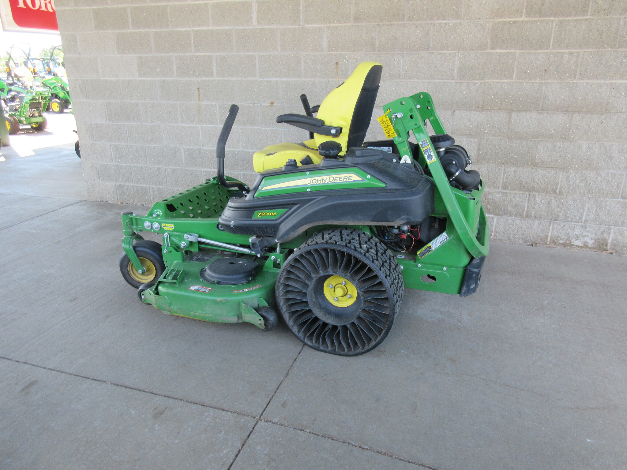 2020 John Deere Z930M Minnesota Equipment