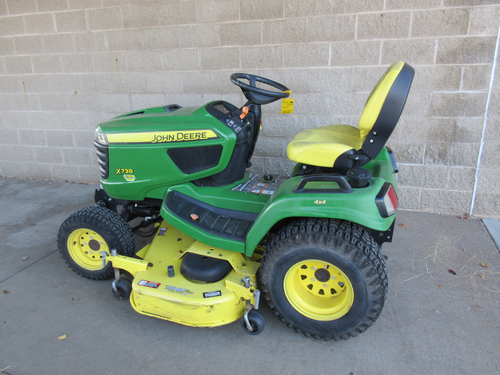 2016 John Deere X738 Minnesota Equipment