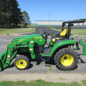 2018 John Deere 2038R