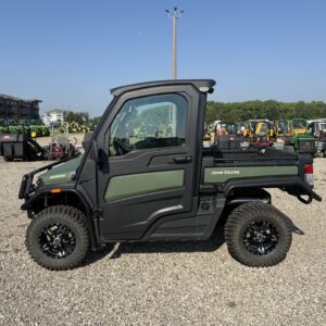 2023 John Deere XUV835R