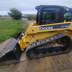 2005 John Deere CT322