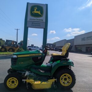 2021 John Deere X739