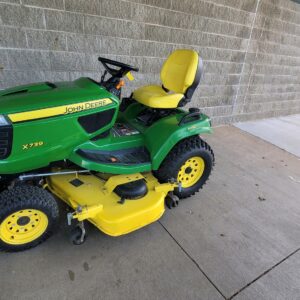 2015 John Deere X739