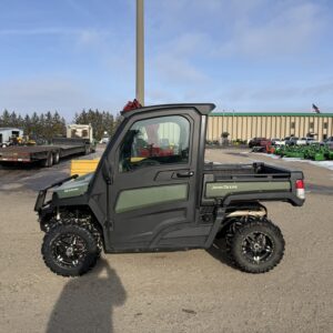 2023 John Deere XUV835R