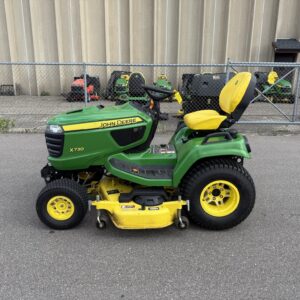 2019 John Deere X730