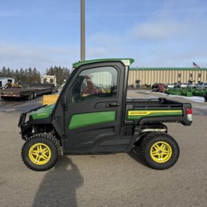 2023 John Deere XUV835R