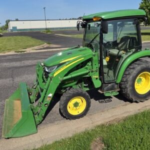 2014 John Deere 3046R