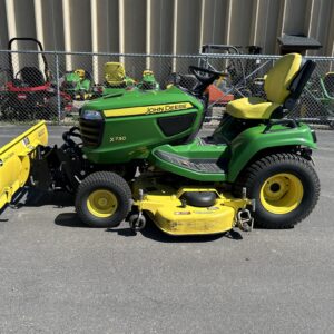 2016 John Deere X730