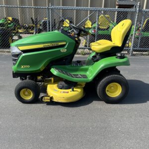 2022 John Deere X370