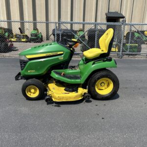 2021 John Deere X590