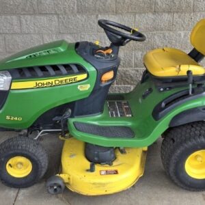 2015 John Deere S240