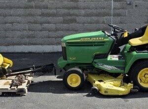 John Deere 345