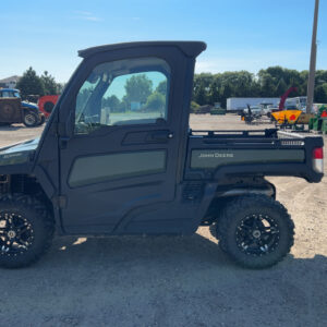 2023 John Deere XUV835R