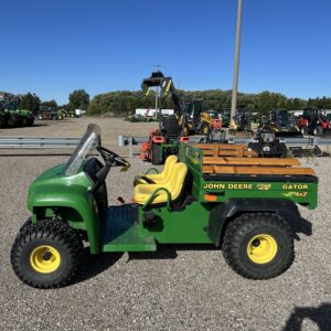 2002 John Deere 4X2
