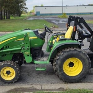 John Deere 3720