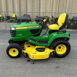 2013 John Deere X738